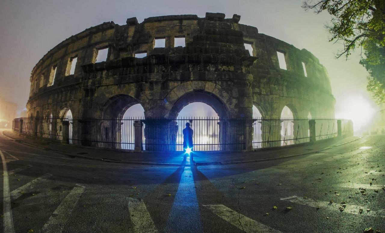 Mara Lägenhet Pula Exteriör bild